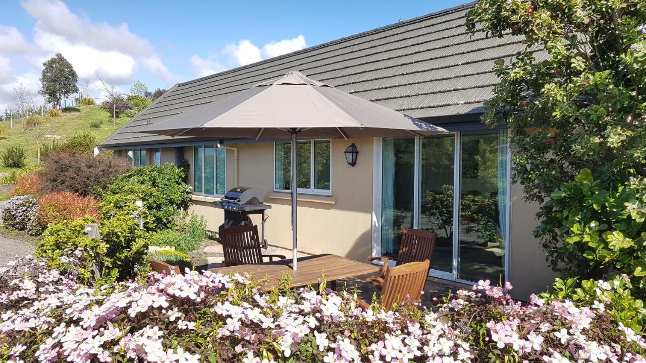 Golden Hills Farm Cottage ネルソン エクステリア 写真